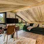 Papillon, Alpes Agency, Detached Chalet, Les Praz, Sleeps 8-10 *