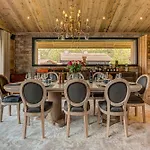 Papillon, Alpes Agency, Detached Chalet, Les Praz, Sleeps 8-10 Chalet Chamonix