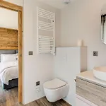 Papillon, Alpes Agency, Detached Chalet, Les Praz, Sleeps 8-10 Chalet *