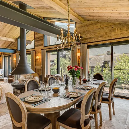 Chalet Papillon - Alpes Travel - Detached - Les Praz - Sleeps 8 Chamonix