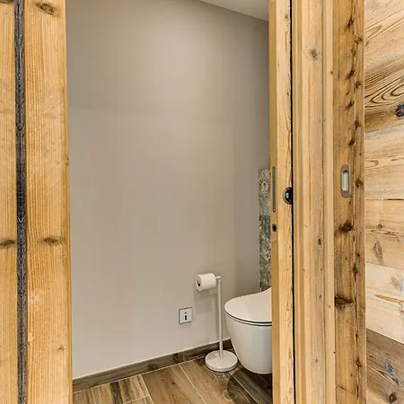 Papillon - Alpes Travel - Detached - Les Praz - Sleeps 8-10 בקתה *