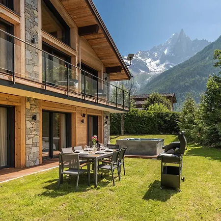 בקתה Papillon - Alpes Travel - Detached - Les Praz - Sleeps 8-10 *