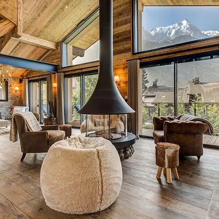 Papillon - Alpes Travel - Detached - Les Praz - Sleeps 8 Chalet