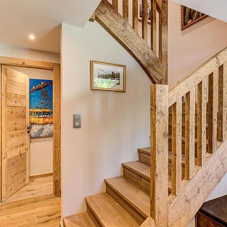 Papillon - Alpes Travel - Detached - Les Praz - Sleeps 8-10