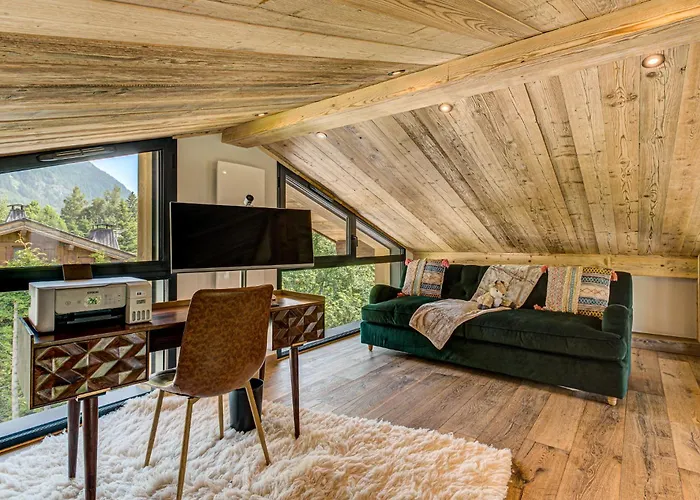 Papillon - Alpes Travel - Detached - Les Praz - Sleeps 8-10 *