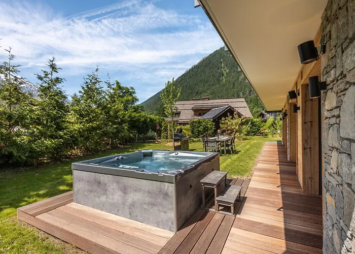 木屋 Papillon - Alpes Travel - Detached - Les Praz - Sleeps 8-10