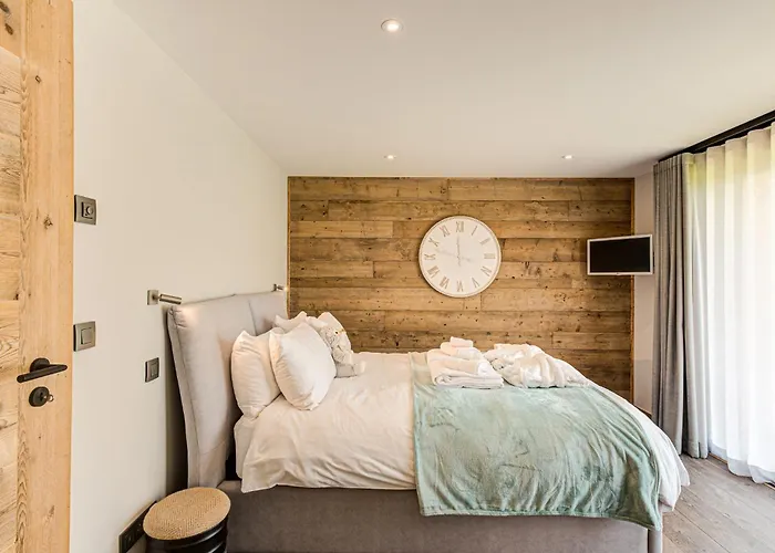 Papillon - Alpes Travel - Detached - Les Praz - Sleeps 8-10 木屋 霞慕尼