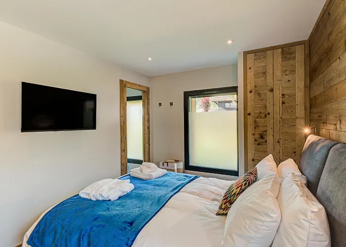 Chalet Chalet Papillon, Alpes Agency, Detached Chalet, Les Praz, Sleeps 8-10 Chamonix Mont Blanc