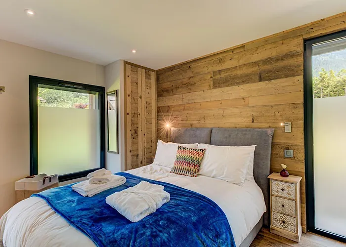 Chalet Papillon, Alpes Agency, Detached Chalet, Les Praz, Sleeps 8-10 Chalet