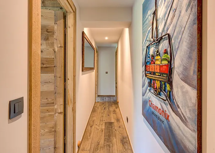 Chalet Papillon, Alpes Agency, Detached Chalet, Les Praz, Sleeps 8-10 Chalet