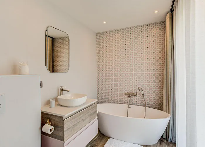 Chalet Papillon, Alpes Agency, Detached Chalet, Les Praz, Sleeps 8-10 Chamonix Mont Blanc