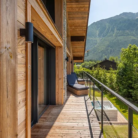 샬레 Papillon - Alpes Travel - Detached - Les Praz - Sleeps 8-10