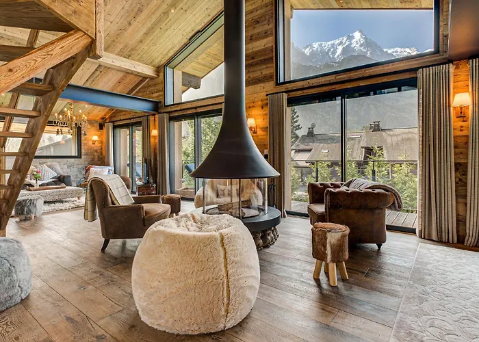 Papillon - Alpes Travel - Detached - Les Praz - Sleeps 8-10 Chalet