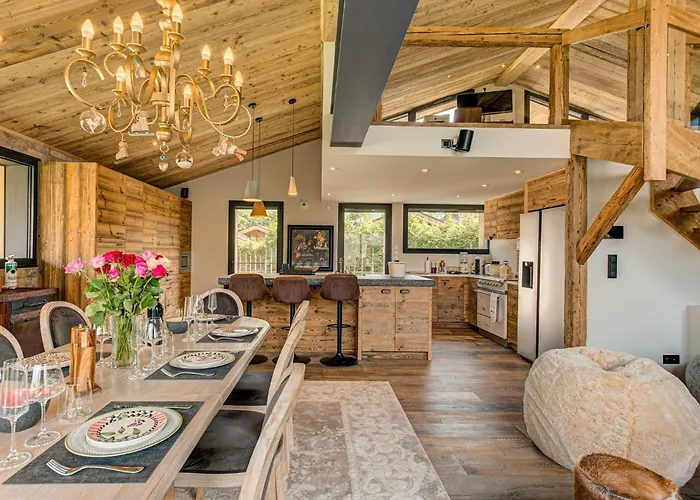 Chalet Papillon - Alpes Travel - Detached - Les Praz - Sleeps 8-10